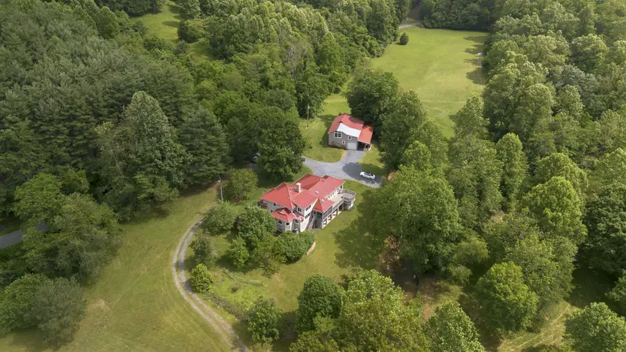 7304 Dry Run Rd, Burnsville, VA 24487 - Image #2