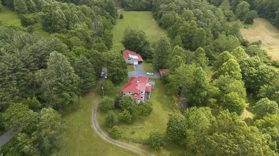 7304 Dry Run Rd, Burnsville, VA 24487 - Image #3