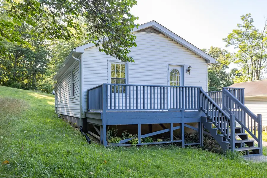 99 Sharp Hill Ln, Hinton, VA 22831 - Image #2