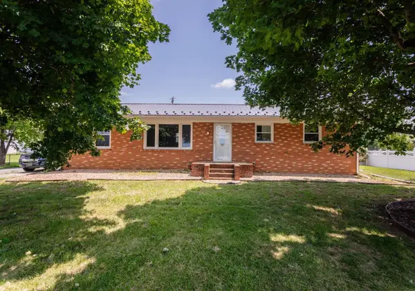 508 Stuart Ave N, Elkton, VA 22827