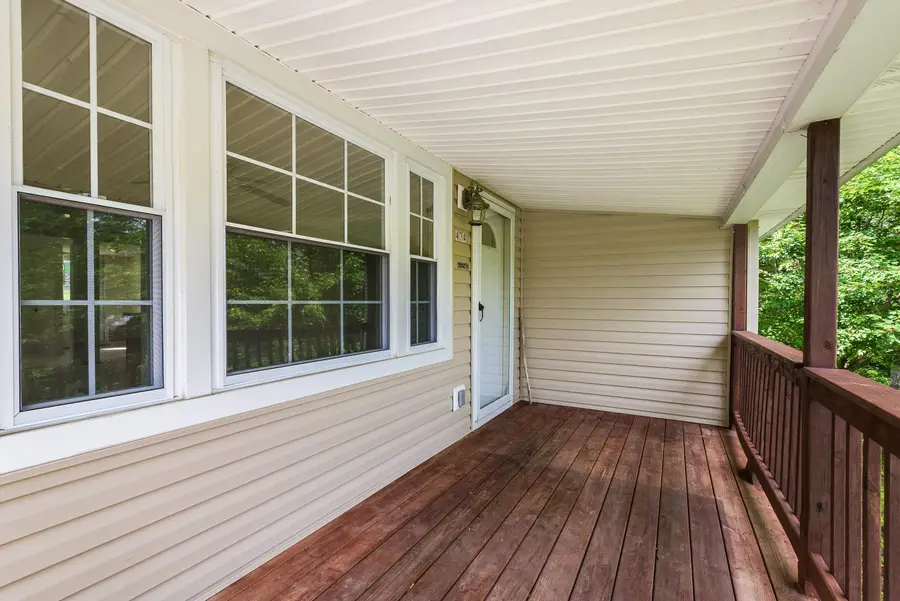 474 Stoney Run Rd, Buena Vista, VA 24416 - Image #2