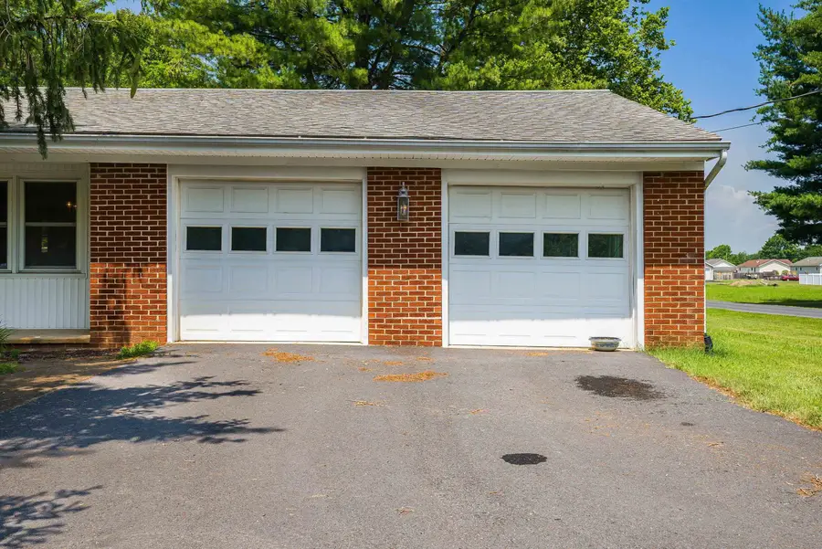 1203 Dogwood Ave, Grottoes, VA 24441 - Image #3