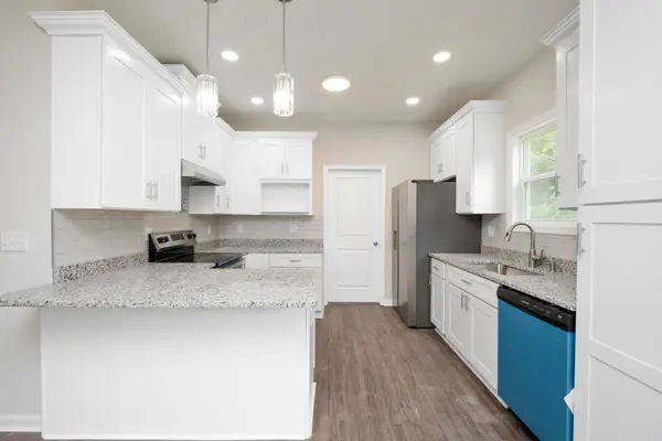 445 Wirt Ave, Elkton, VA 22827