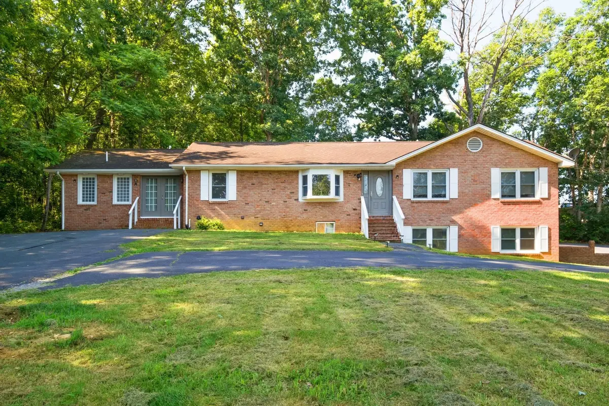 16998 Summit Ave E, Elkton, VA 22827 - #1