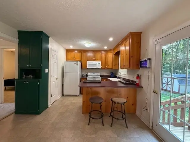 1909 Lakeshore Dr S, Louisa, VA 23093 - Image #3