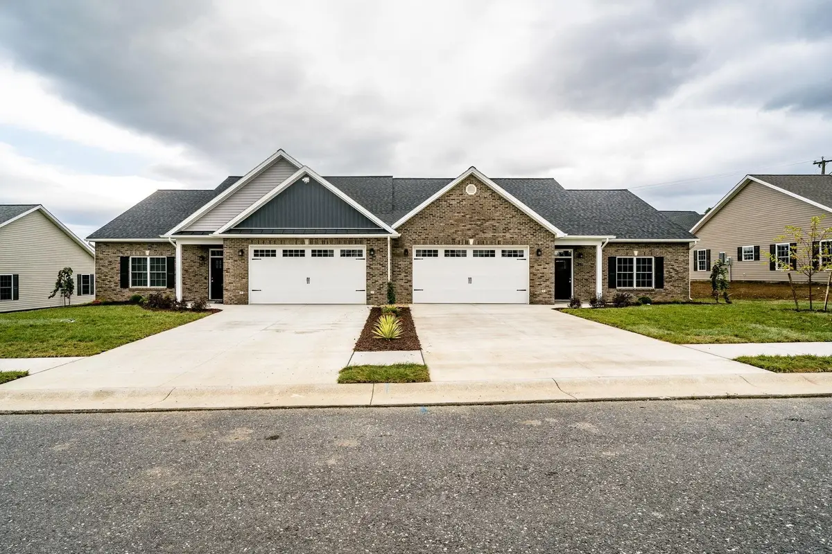 252 Freemont Cir, Broadway, VA 22815 - Image #1
