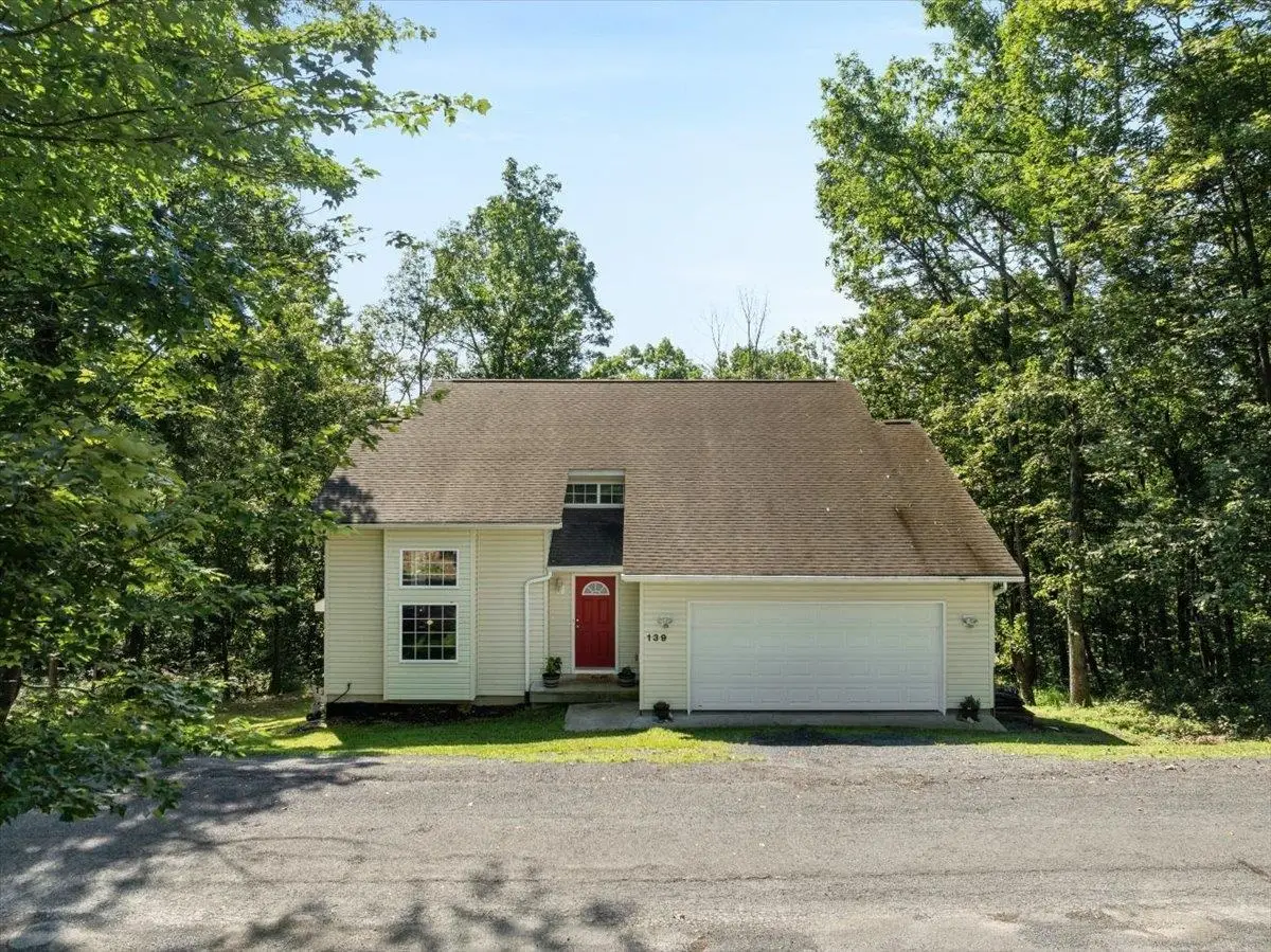 139 Maple Ave, Mount Jackson, VA 22842 - Image #1