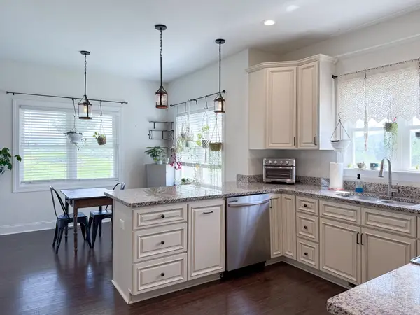 177 Tomasville Dr, Waynesboro, VA 22980