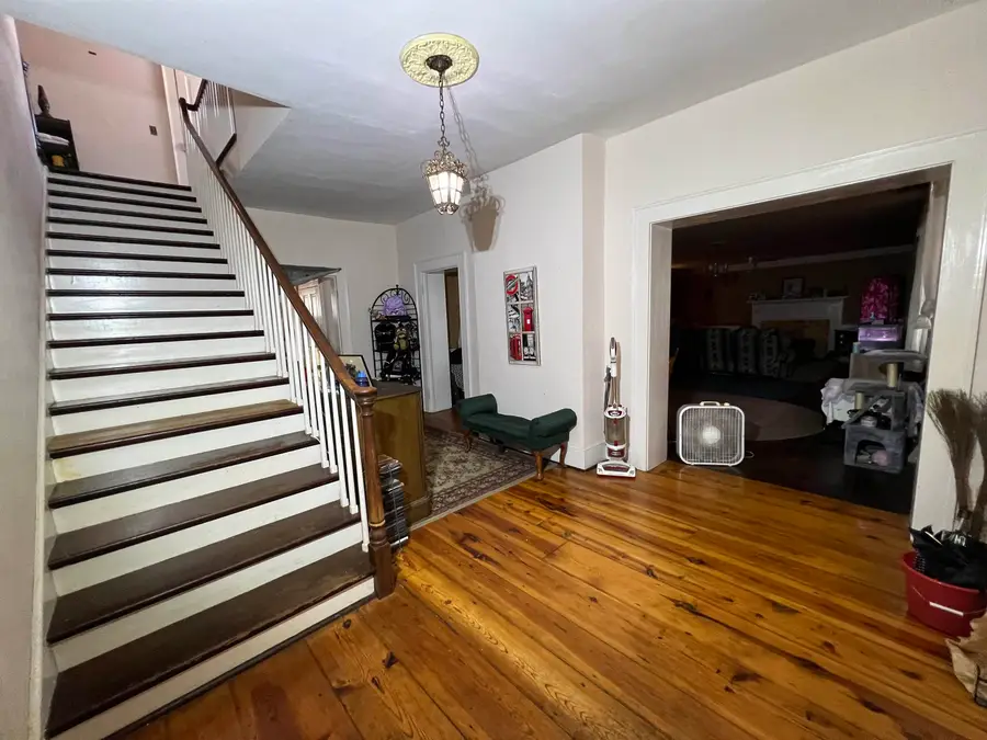 77 Main St, Greenville, VA 24440 - Image #3