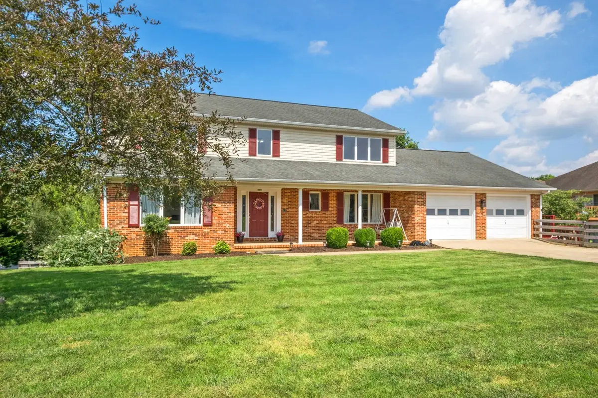 3346 White Oak Dr, Belmont Estates, VA 22801 - #1