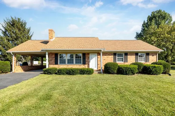 197 Tinkling Spring Rd, Fishersville, VA 22939