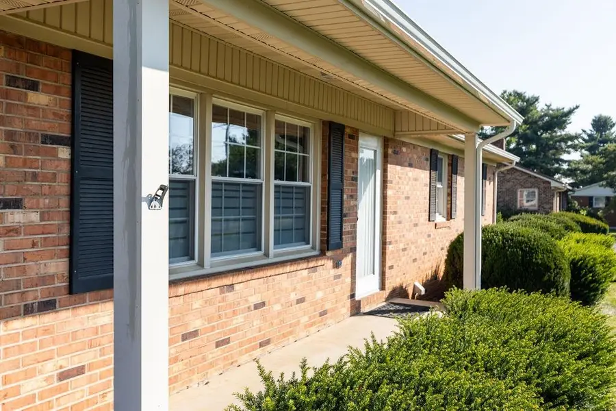 197 Tinkling Spring Rd, Fishersville, VA 22939 - Image #3