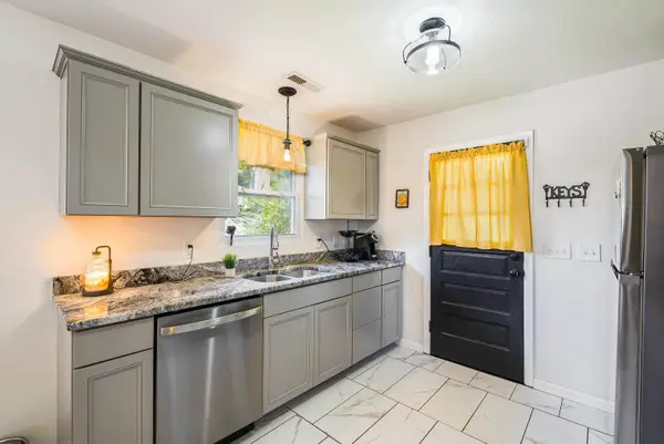 2260 Pine Ave, Buena Vista, VA 24416