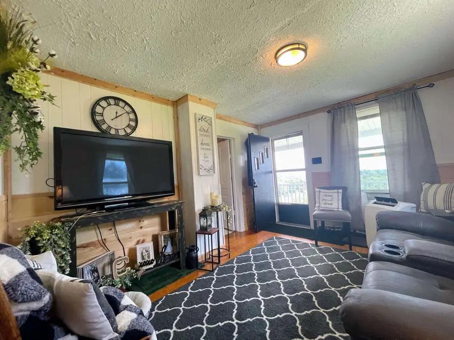 914 Alta St, Staunton, VA 24401 - Image #3