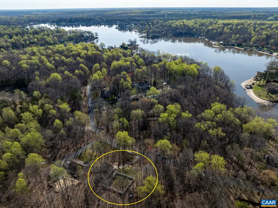 2102 Lakeshore Dr N, Louisa, VA 23093 - #2