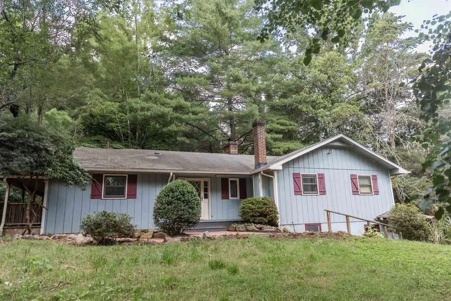 61 Emerald Ln, Lexington, VA 24450 - Image #2