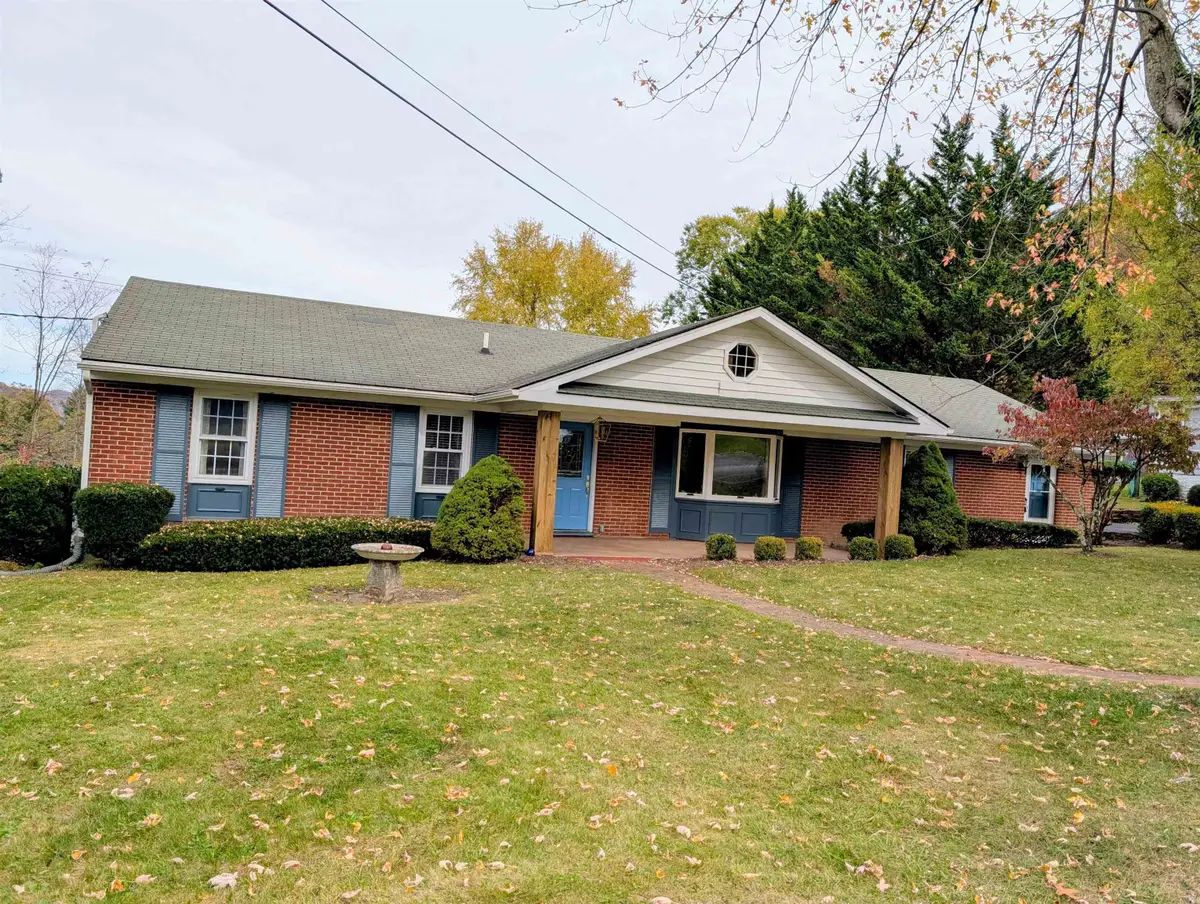 49 Kingstown Ln, Hot Springs, VA 24445 - Image #1