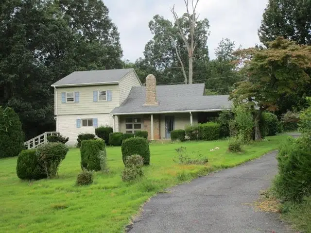 37 Oak Grove Ln, Nellysford, VA 22958 - Image #2