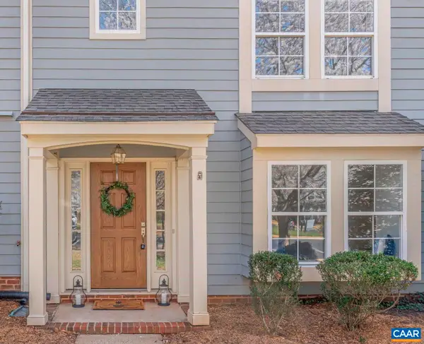 3265 Gateway Cir, Charlottesville, VA 22911