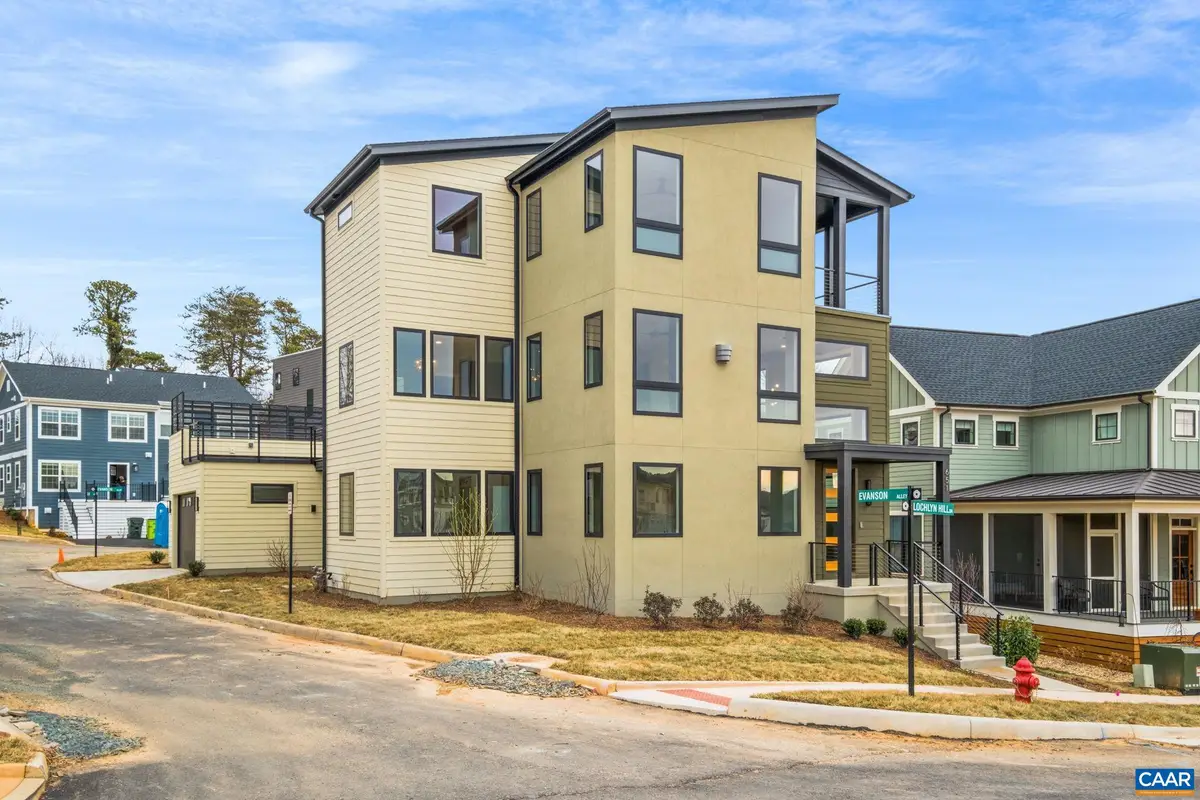 651 Lochlyn Hill Dr, Charlottesville, VA 22901 - Image #1