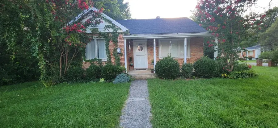 1838 Vinson St, Staunton, VA 24401 - Image #2