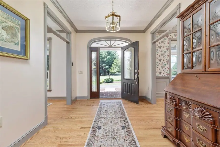 256 Cliffside Dr, Edinburg, VA 22824 - Image #3