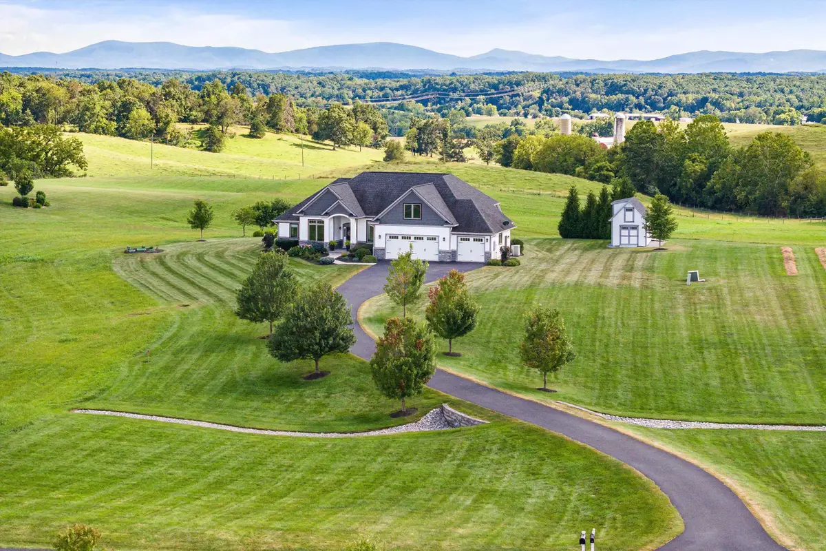 73 Bailey Rd, Fort Defiance, VA 24437 - #1