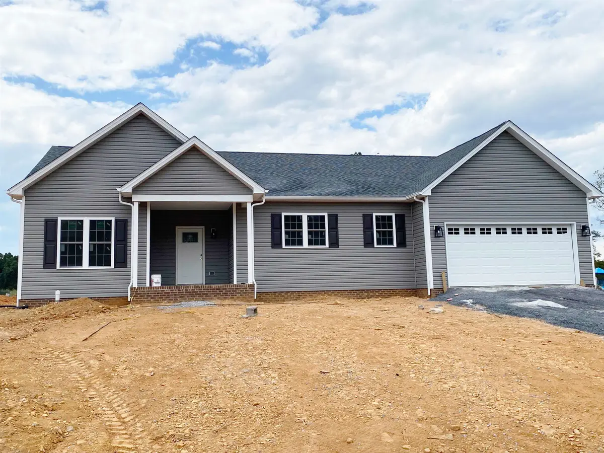122 Spring Ridge Dr, Stuarts Draft, VA 24477 - Image #1