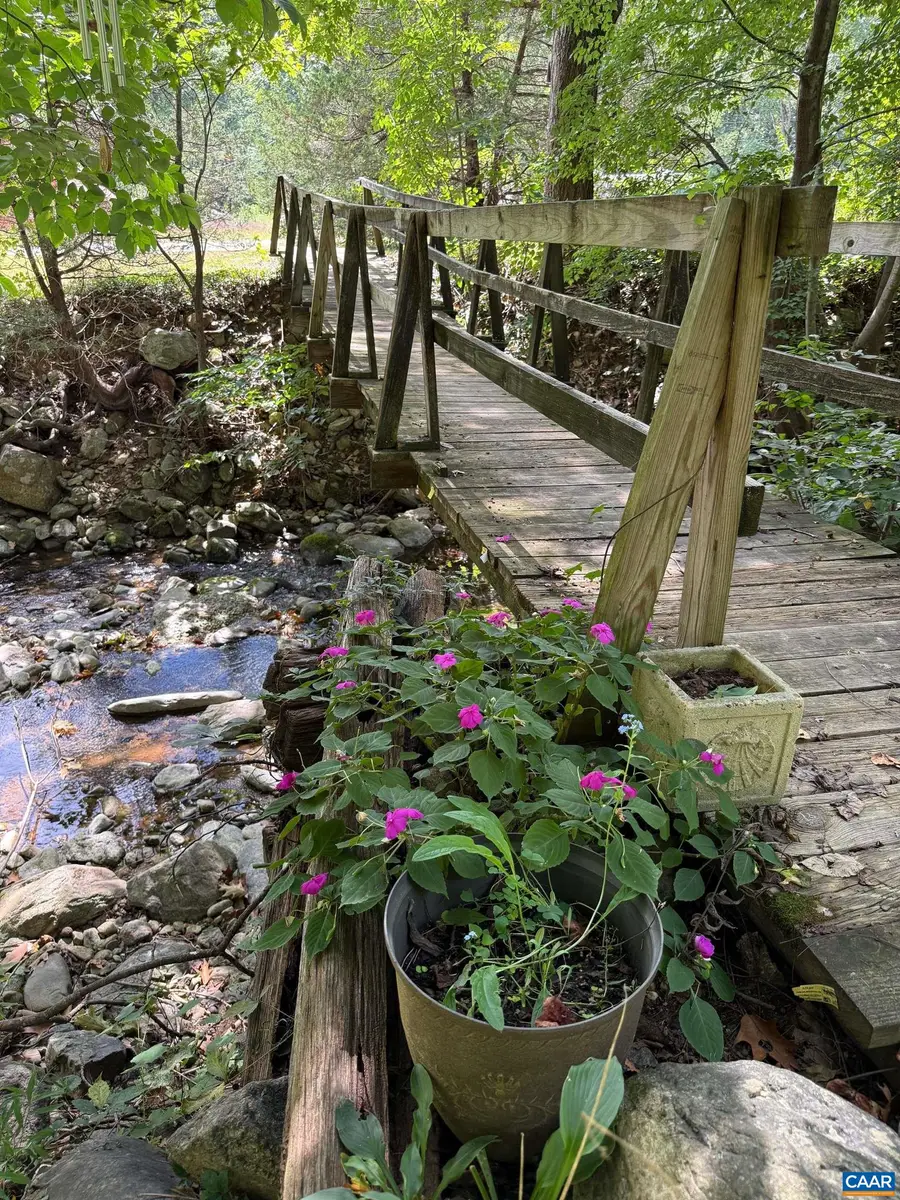 2960 Beech Grove Rd, Roseland, VA 22967 - #3