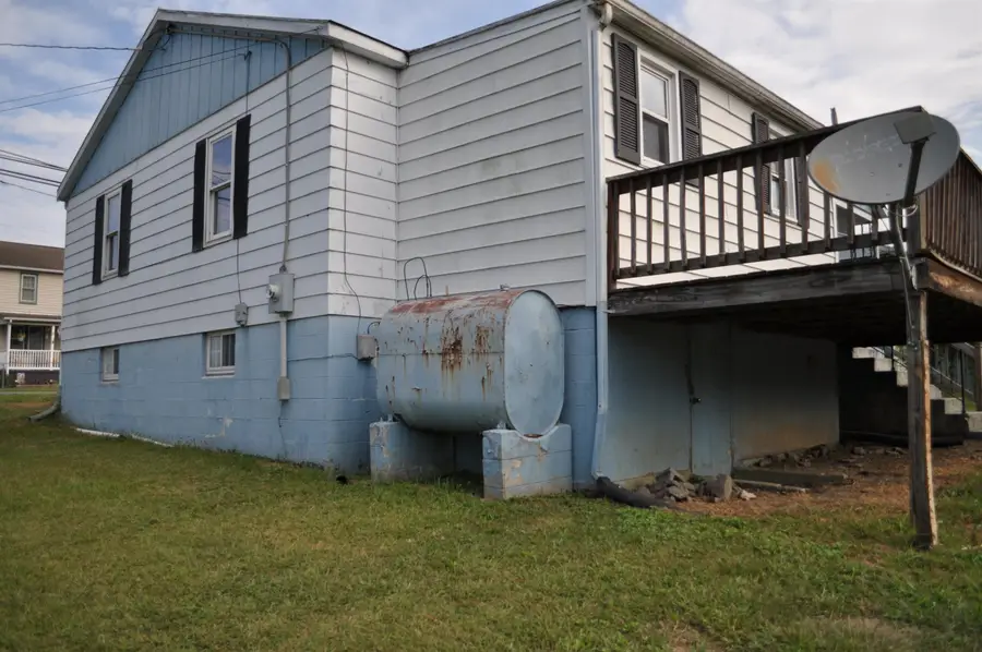 151 Craig St E, Craigsville, VA 24430 - Image #2