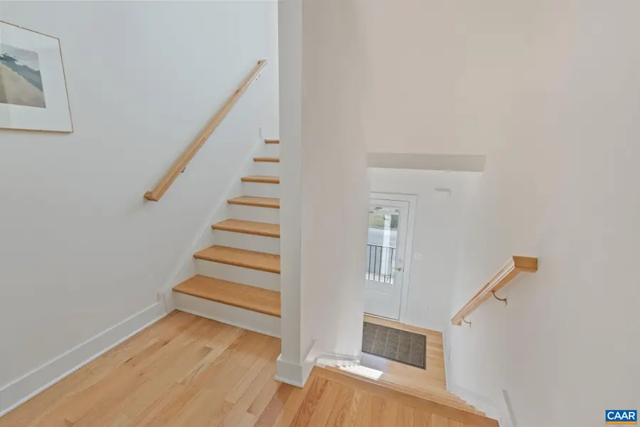 107 Almere Ave, Charlottesville, VA 22902 - Image #2