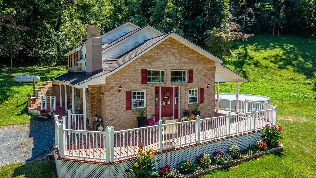 279 Helms Rd, Stanley, VA 22851 - Image #1