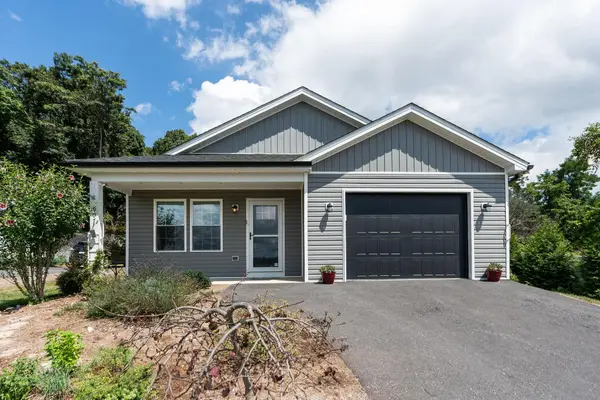 307 Kaolin Spring Ln, Greenville, VA 24440