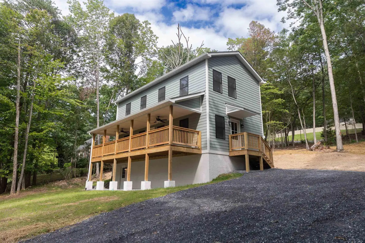 2444 Laurel Ave, Buena Vista, VA 24416 - Image #1