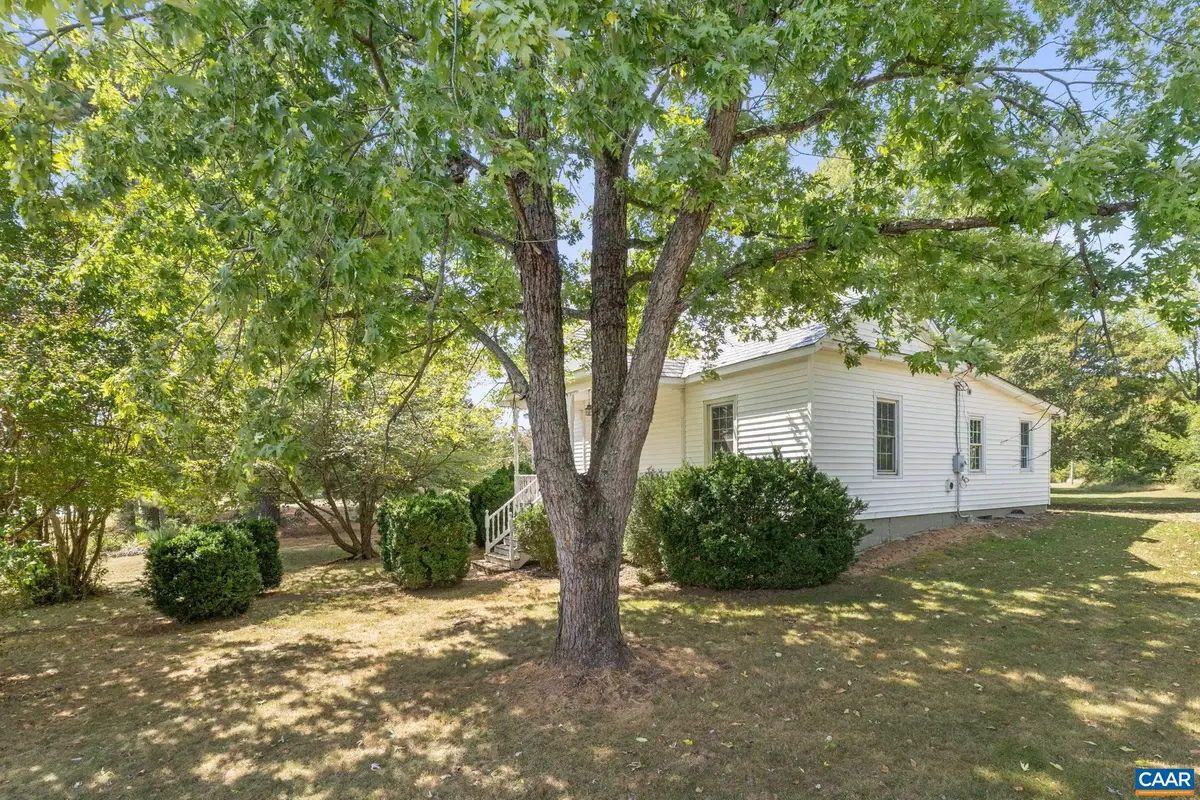 26171 James Madison Hwy N, New Canton, VA 23123 - #1