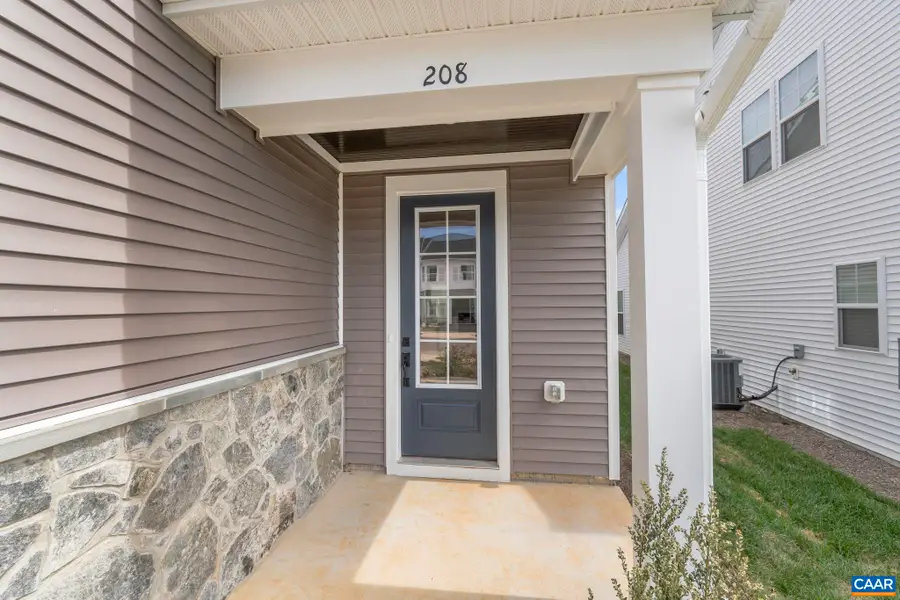 208 Sunbird Ln, Waynesboro, VA 22980 - Image #3