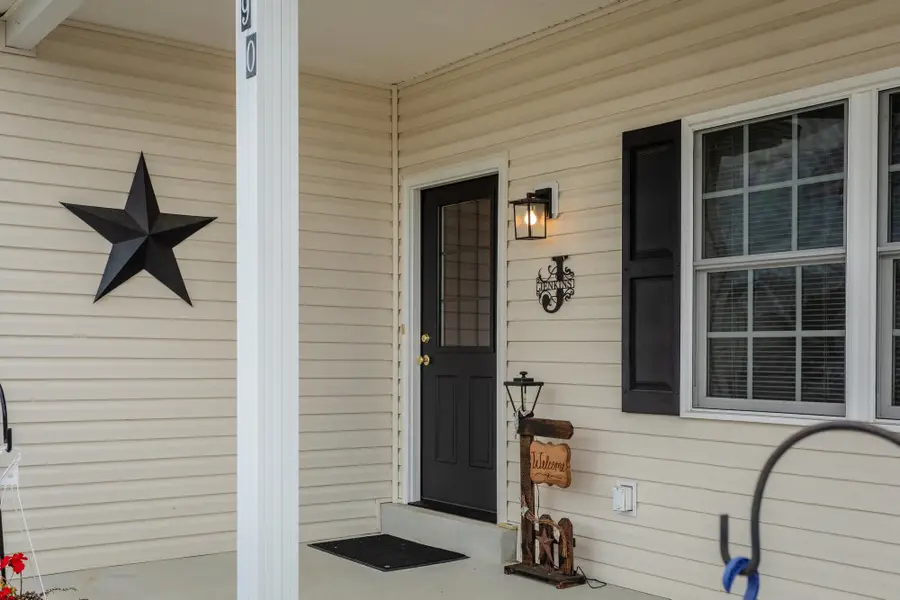 490 Leola Loop, Stanley, VA 22851 - Image #2