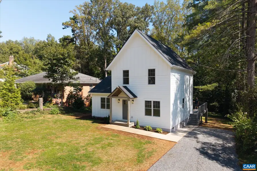 1614 Cambridge Cir, Charlottesville, VA 22903 - Image #2