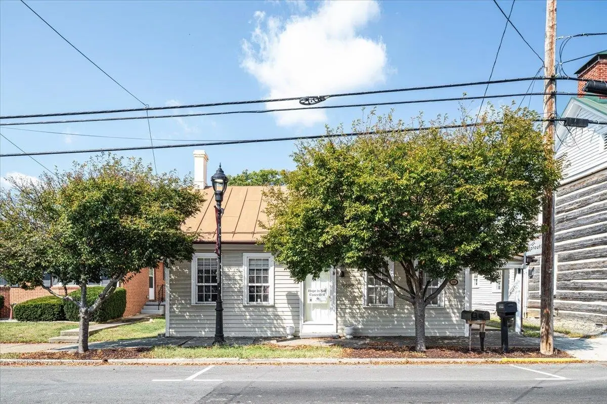 9299 Congress St N, New Market, VA 22844 - Image #1