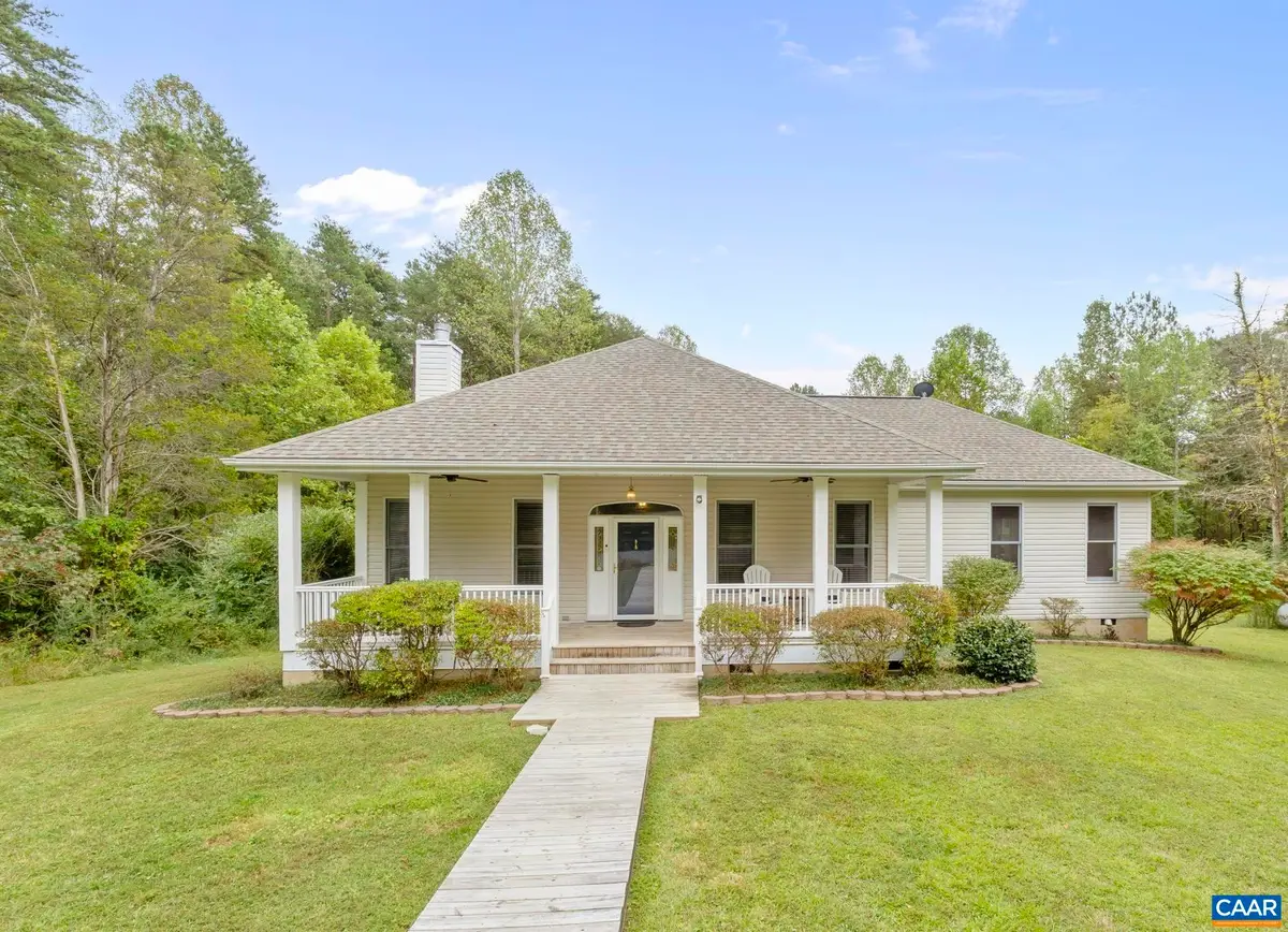 47 Holly Springs Dr, Louisa, VA 23093 - #1