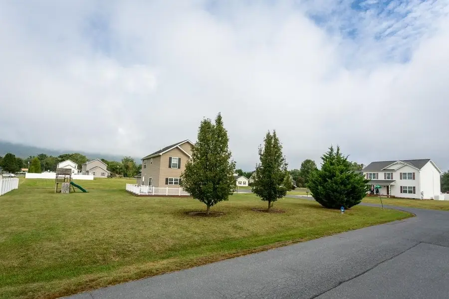 510 Biltmore Dr, McGaheysville, VA 22840 - Image #2