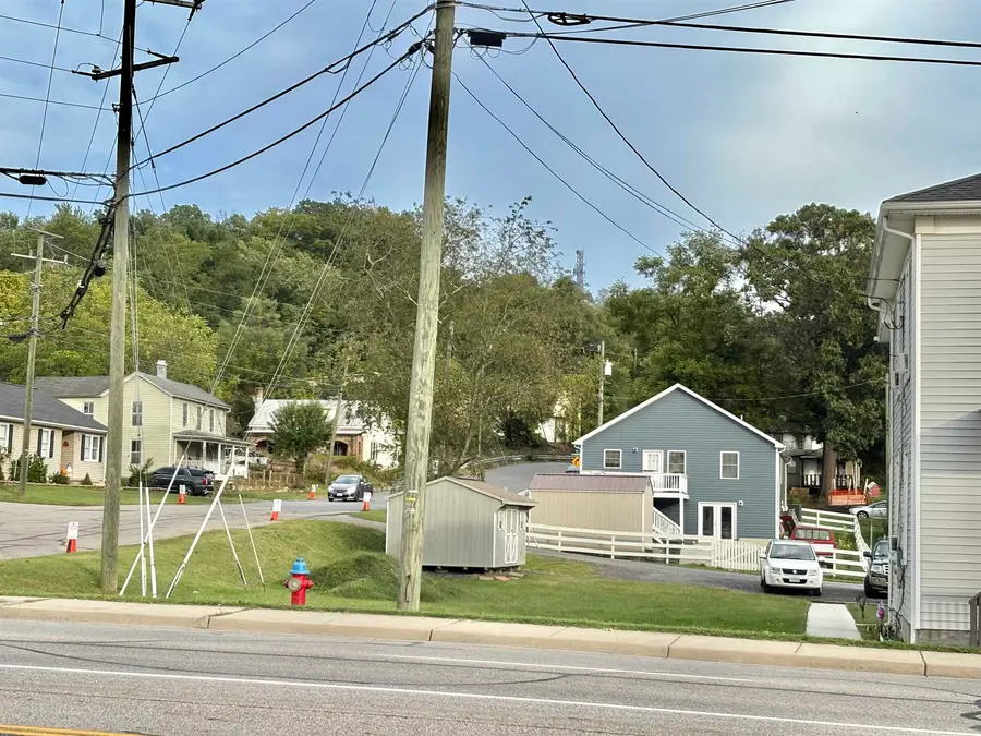 268 Delphine Ave N, Waynesboro, VA 22980 - Image #3