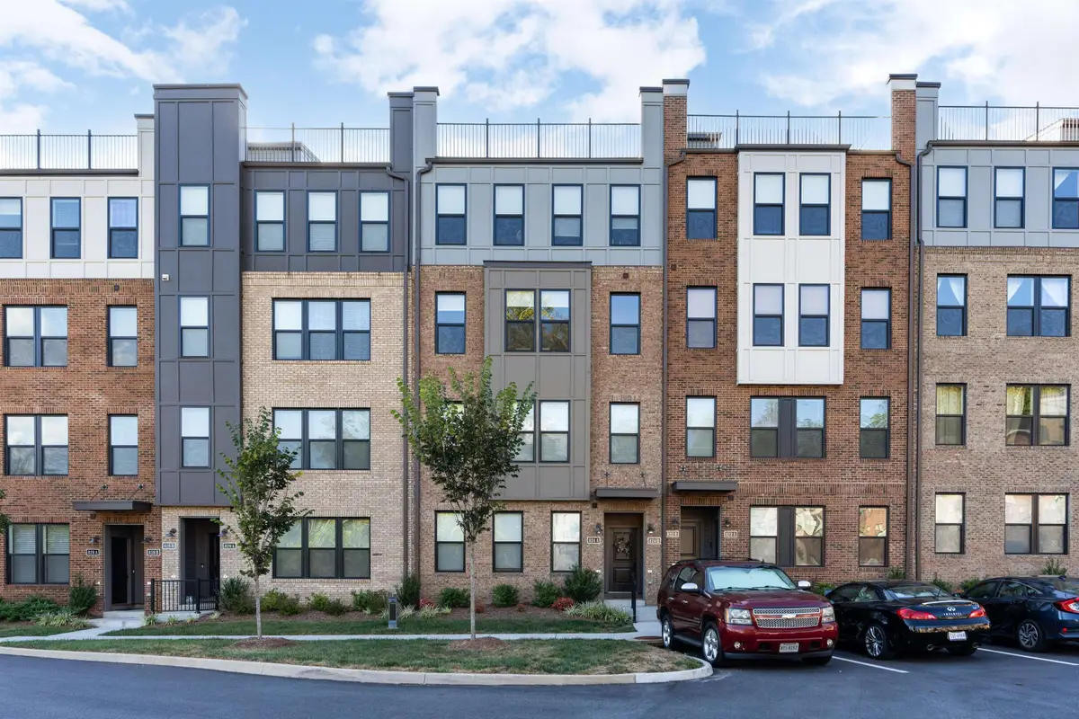 824 Wesley Ln, Charlottesville, VA 22911 - Image #1