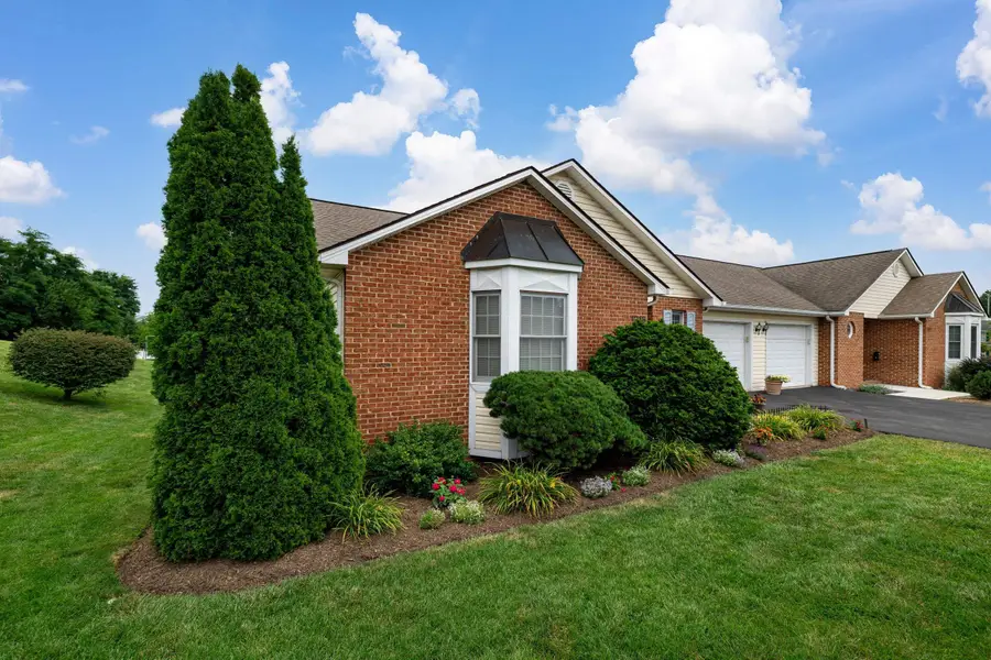 1218 Poplar Cir, Harrisonburg, VA 22802 - Image #3