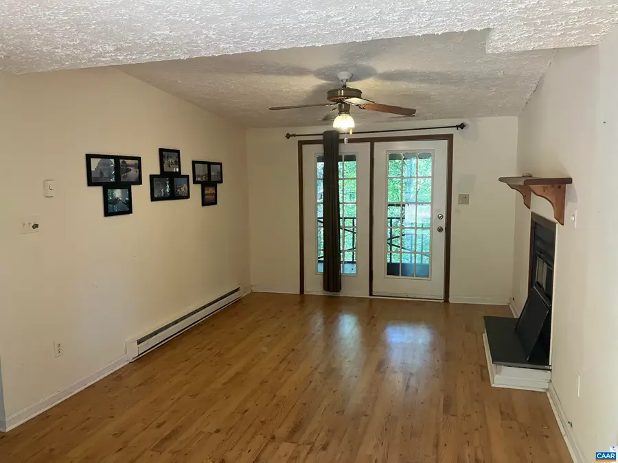 156 Turkey Rdg, Howardsville, VA 24562 - Image #3