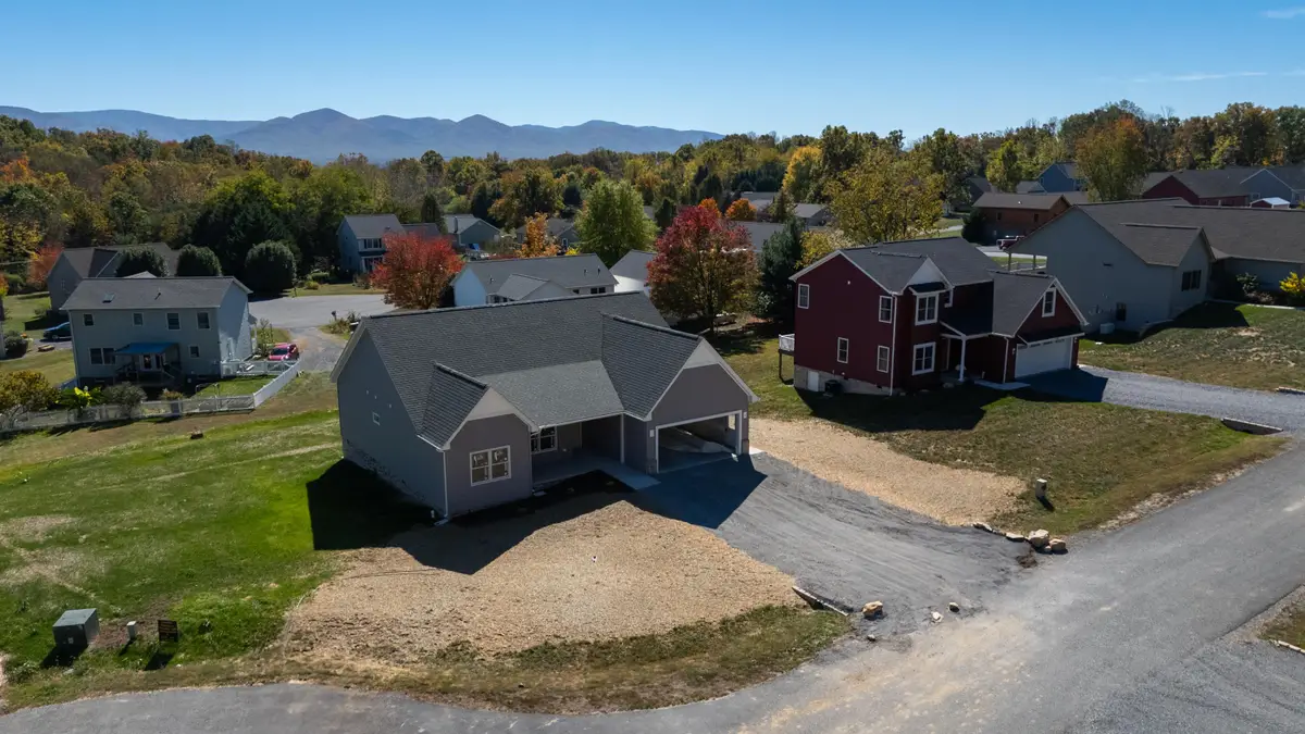 1960 Saw Mill Ct E, McGaheysville, VA 22840 - #1