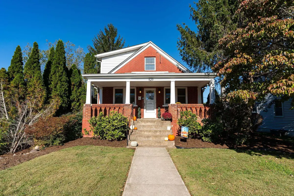529 Linden Ave S, Waynesboro, VA 22980 - Image #1
