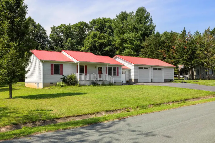 57 Greenbriar Ln, Stuarts Draft, VA 24477 - Image #3