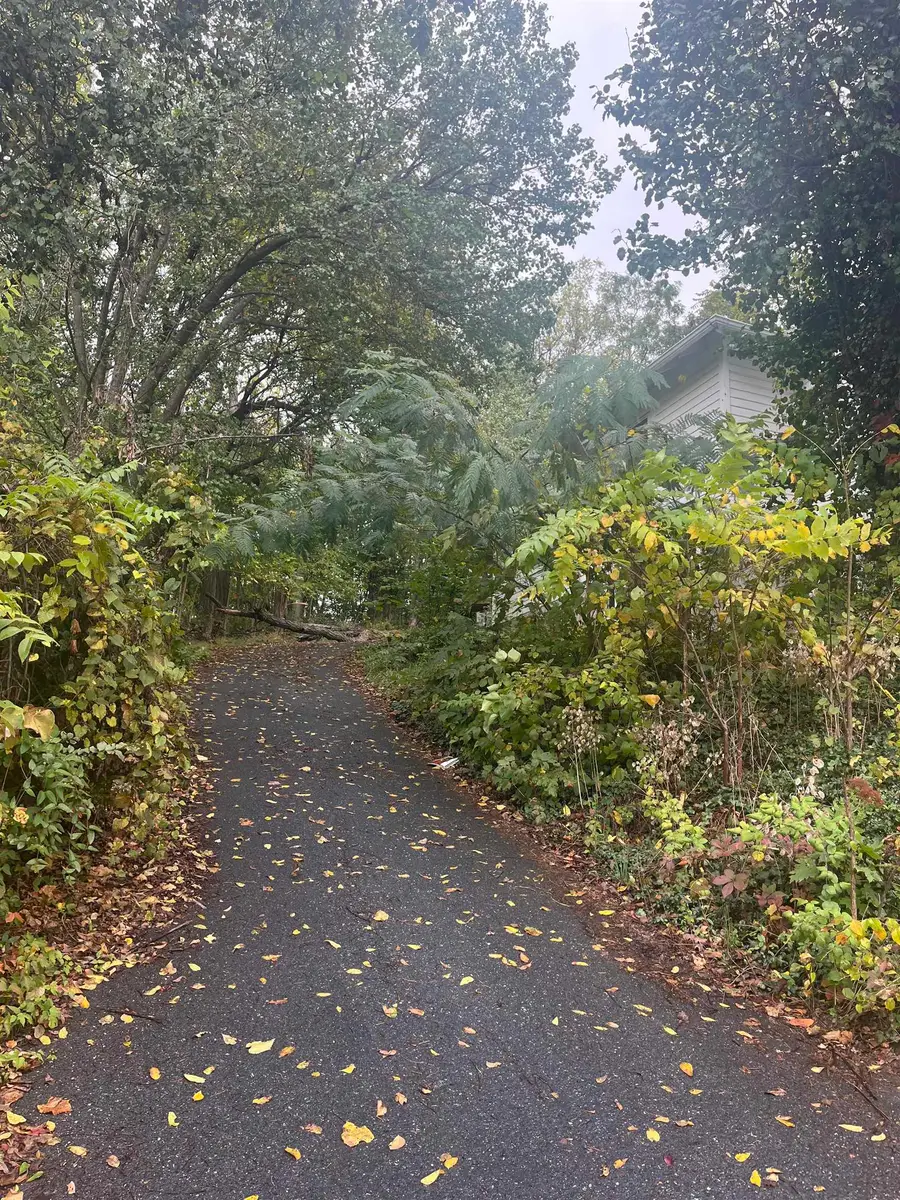 1221 Donaghe St, Staunton, VA 24401 - Image #3