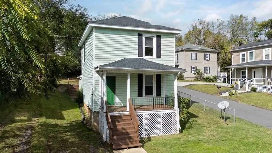 801 Stuart St, Staunton, VA 24401 - Image #2